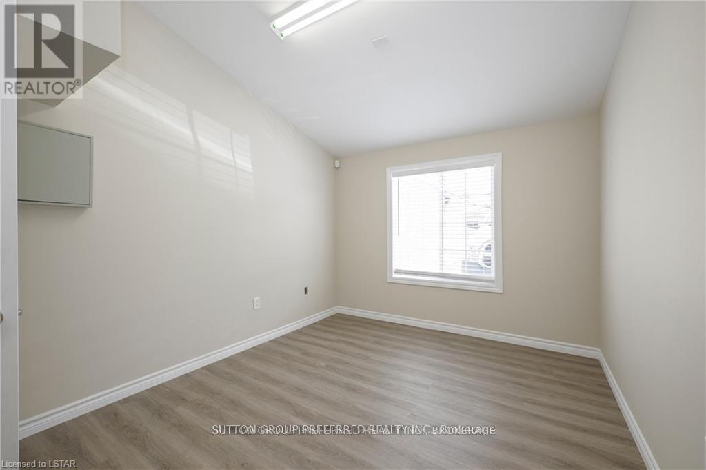 782 Industrial (unit A) Road Property Photo 25