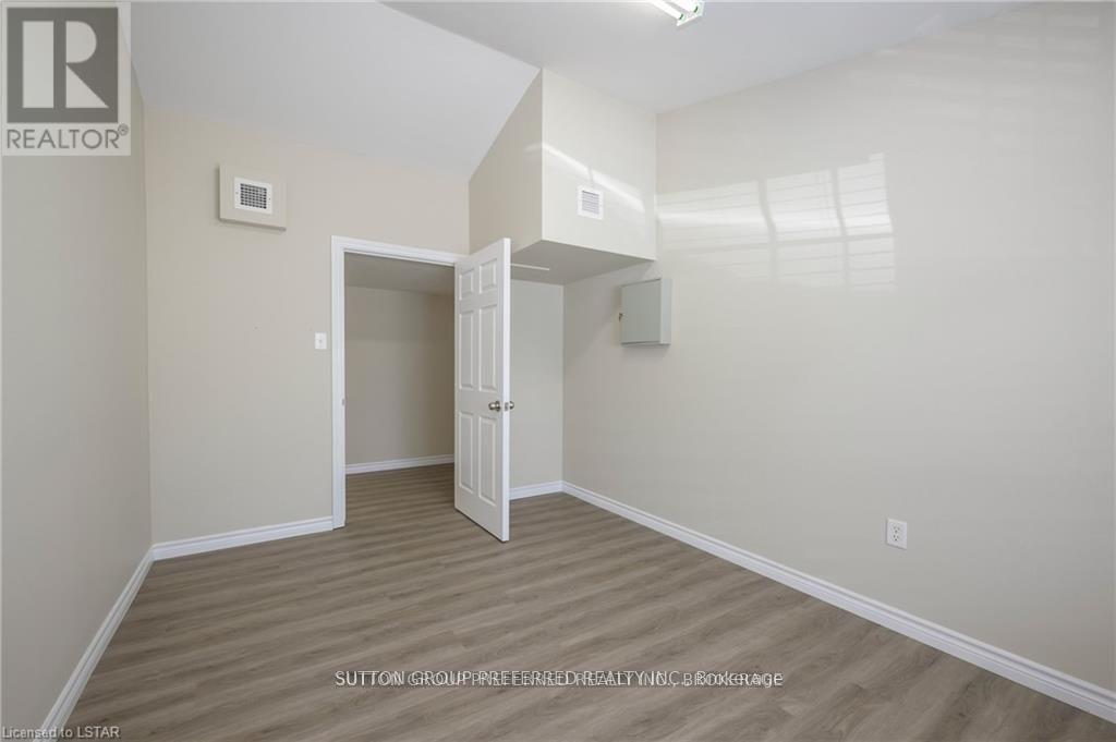 782 Industrial (unit A) Road Property Photo 26