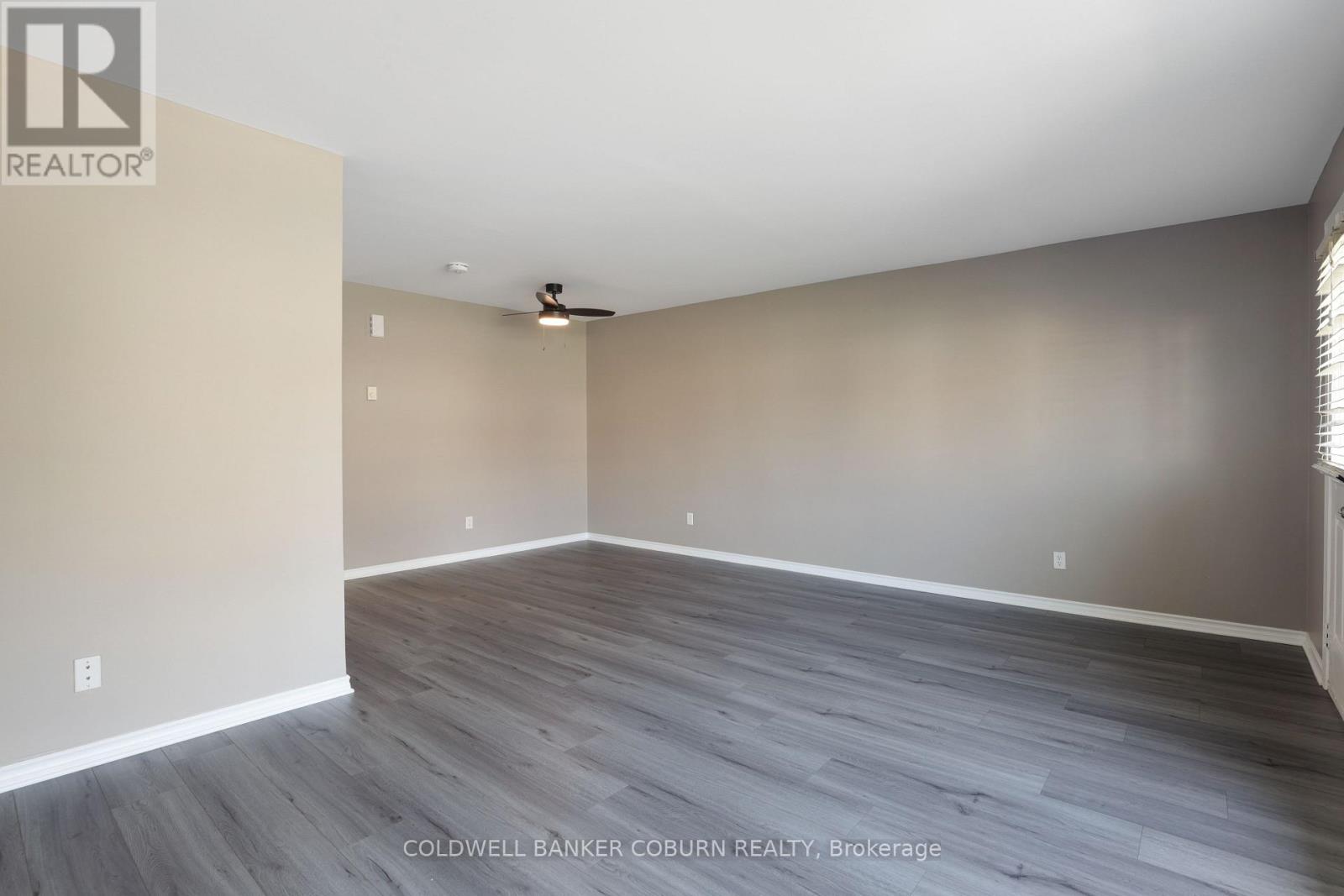 23 - 23 Sonnet Crescent S Property Photo 15