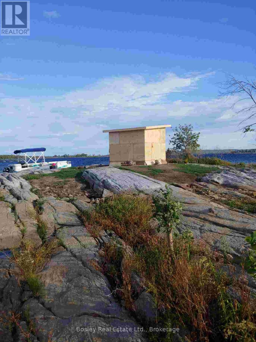 2 - 115 Georgian Bay Port Severn Street Property Photo 3