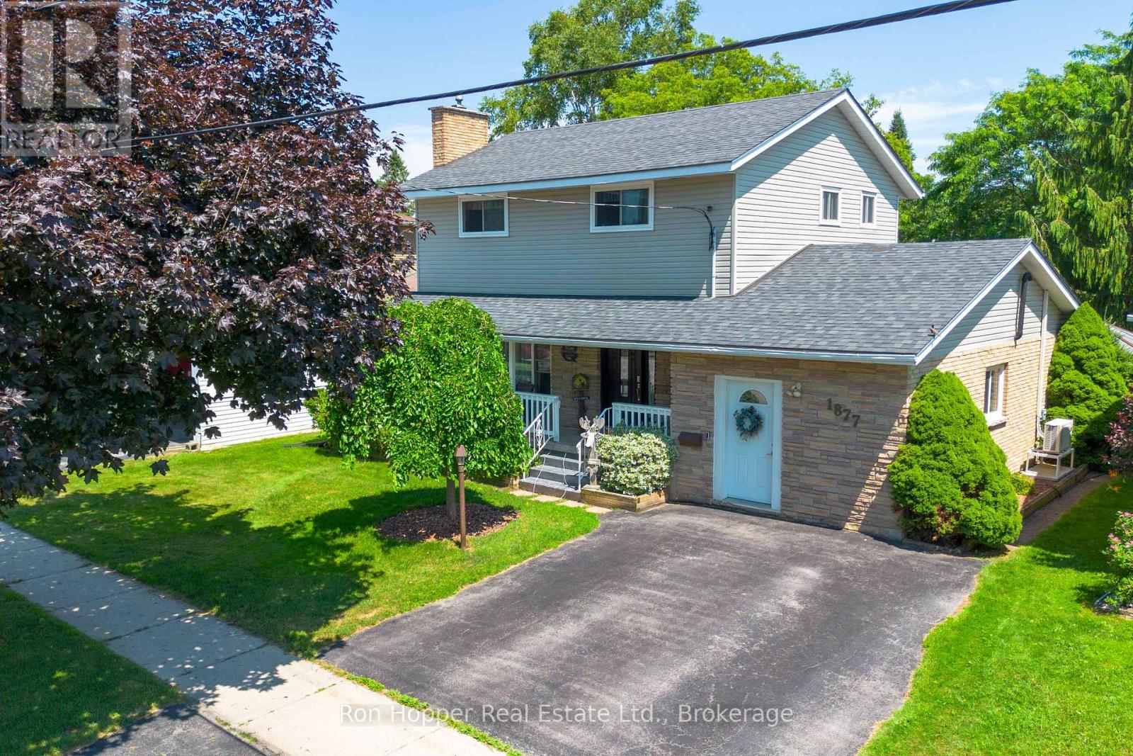 1877 6th Avenue E Property Photo 2