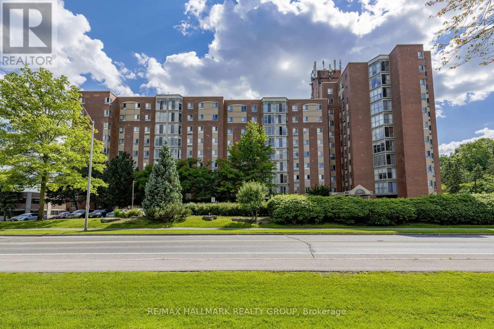 1104 - 960 Teron Road Property Photo 1