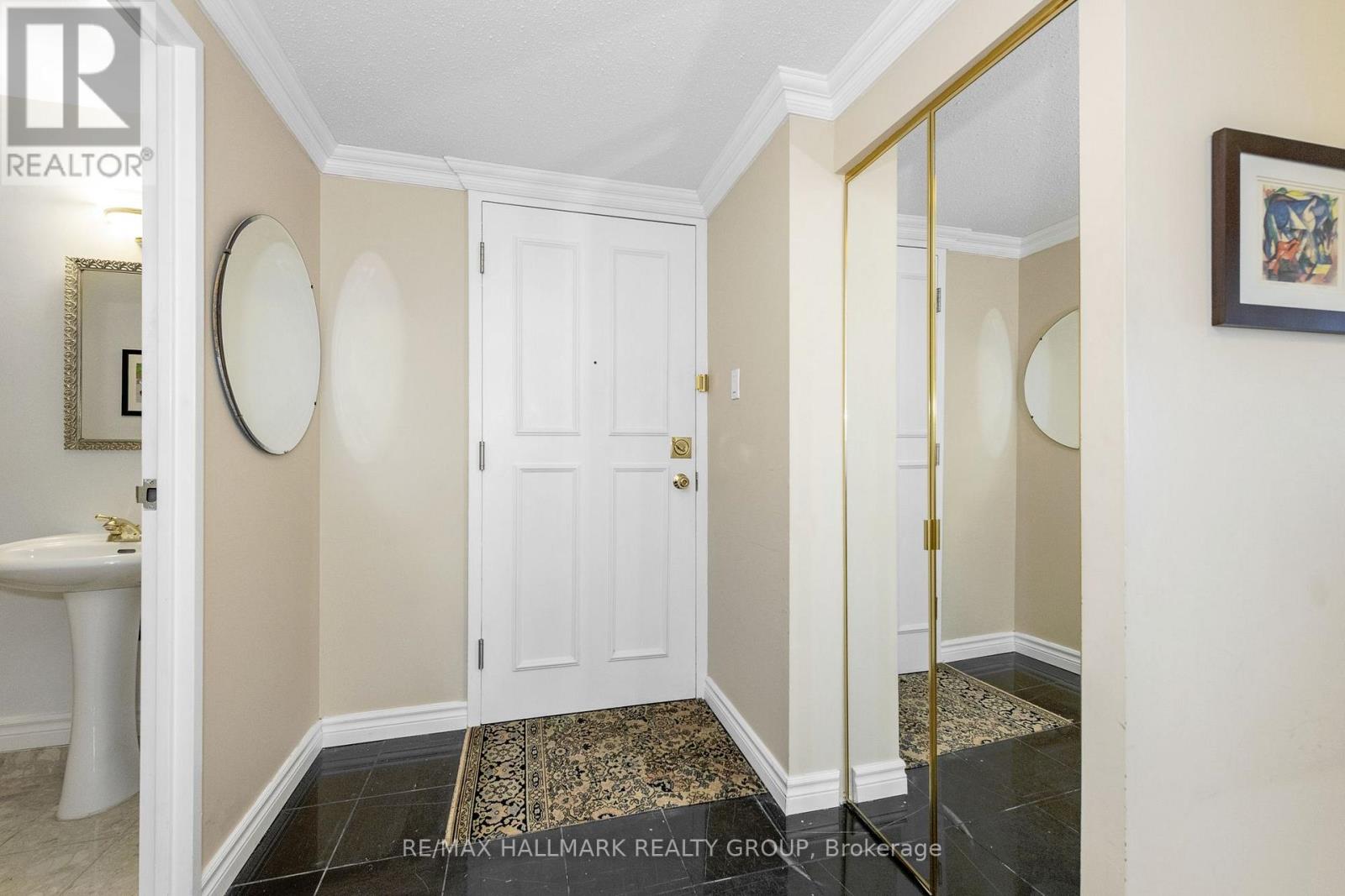 1104 - 960 Teron Road Property Photo 6