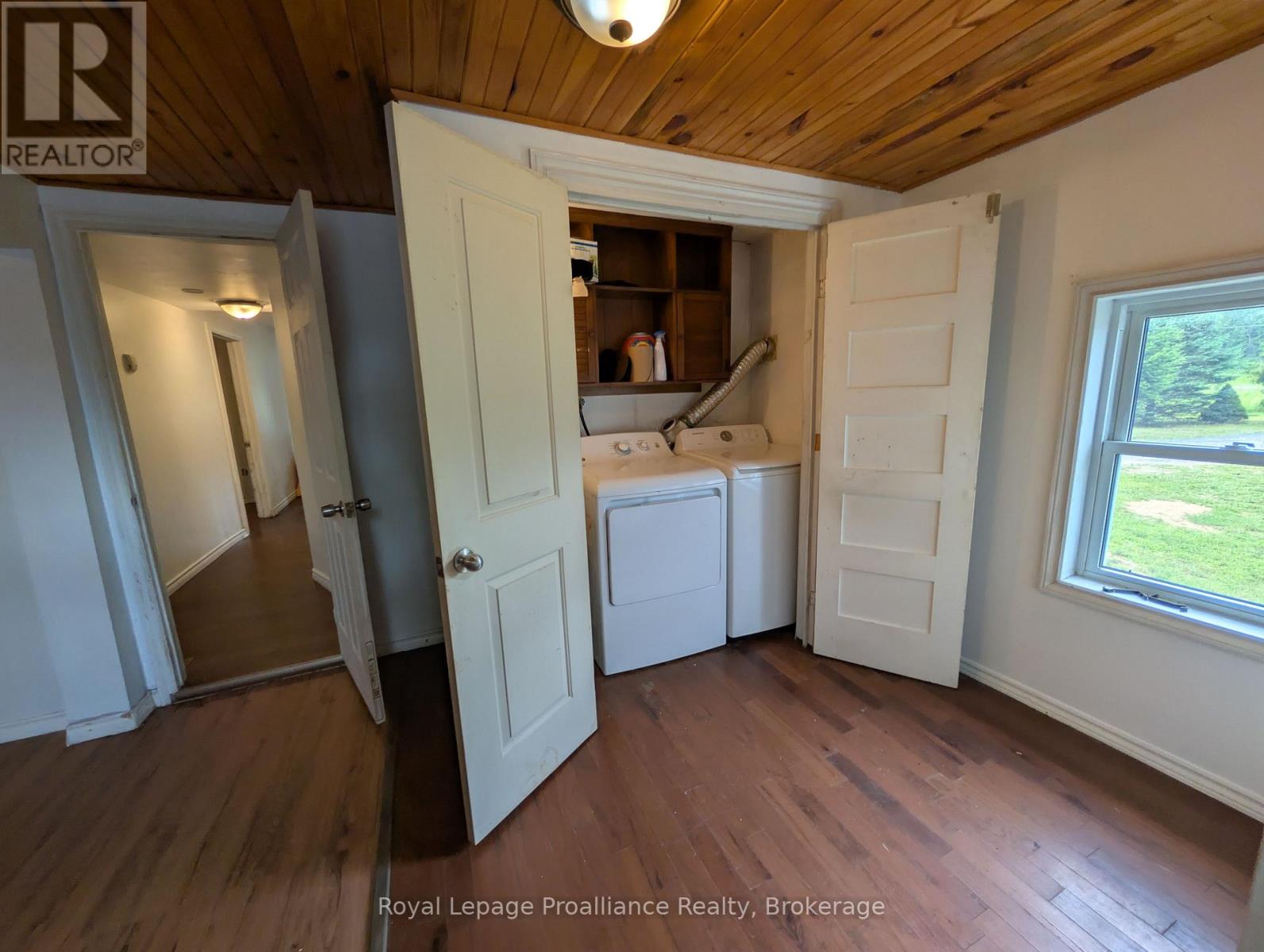 4310 Henderson Road Property Photo 17