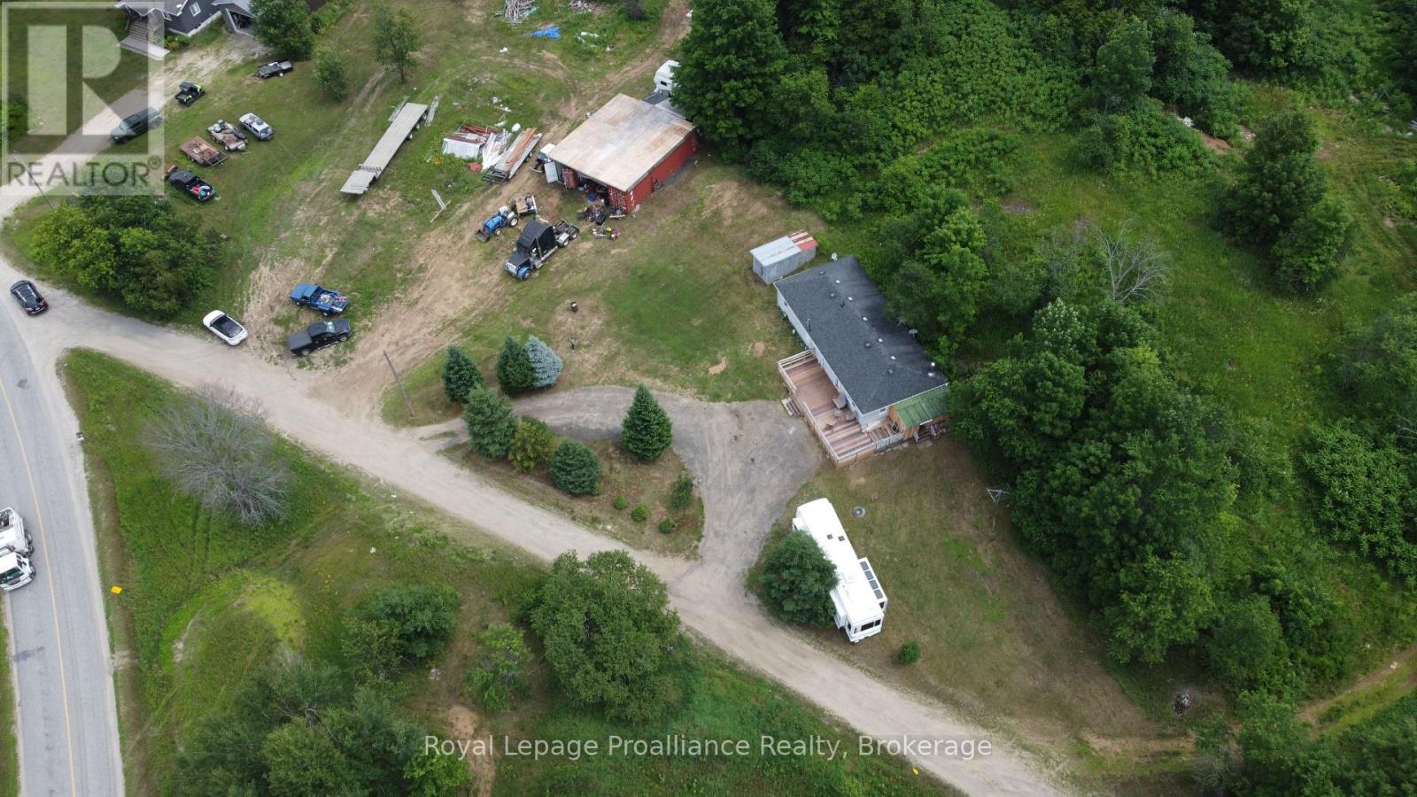 4310 Henderson Road Property Photo 25