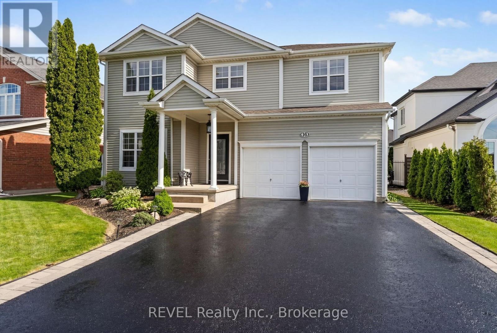16 MARACAY WAY Property Photo 1