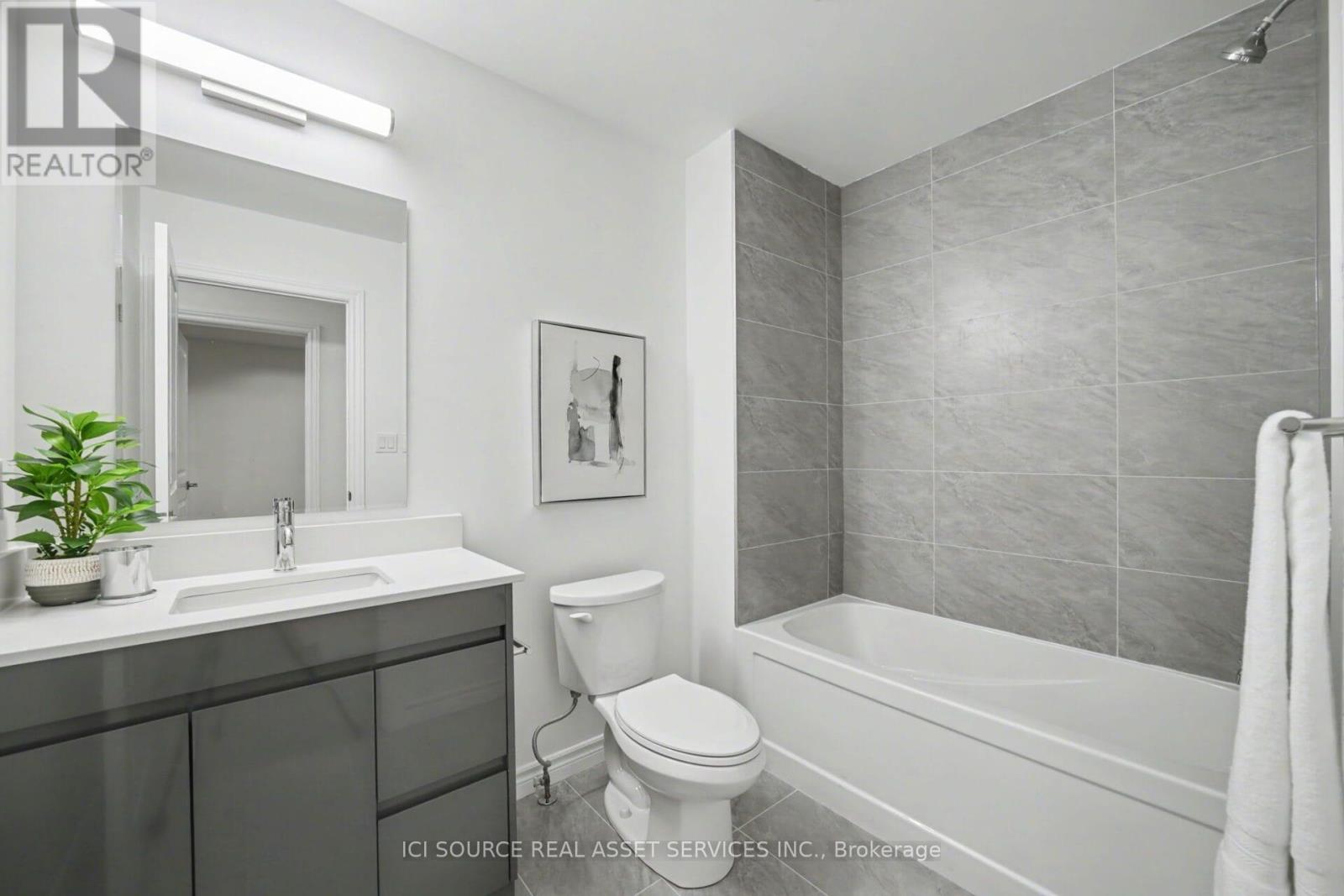 10 - 2 Slessor Boulevard Property Photo 15