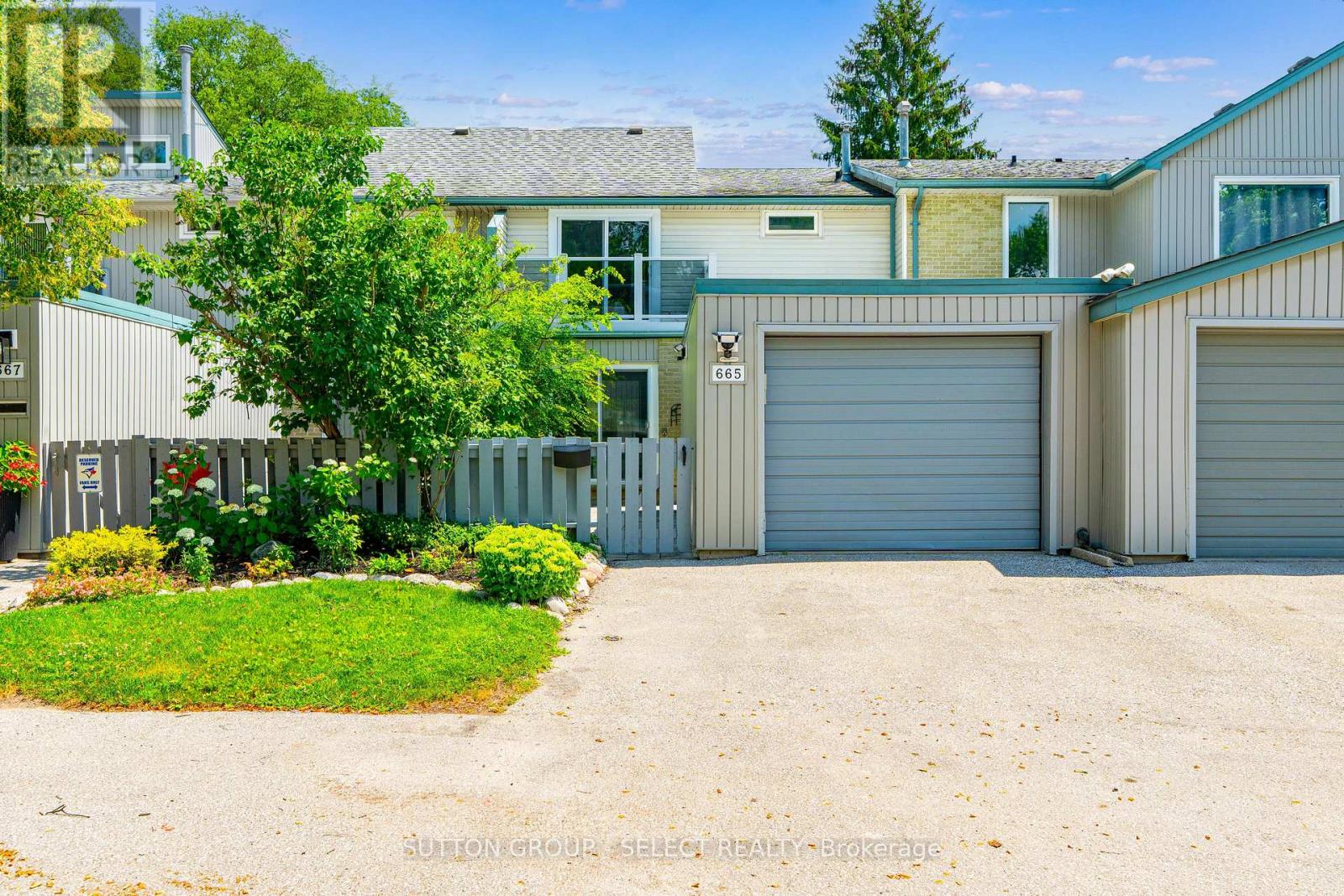 665 Woodcrest Boulevard Property Photo 1