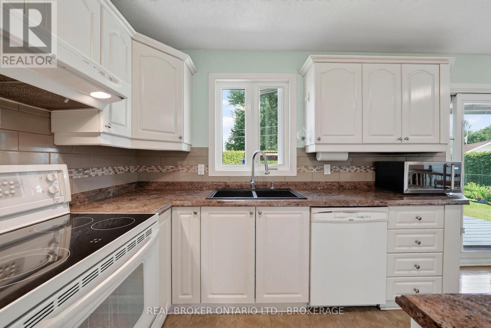 11 Albert Street Property Photo 11