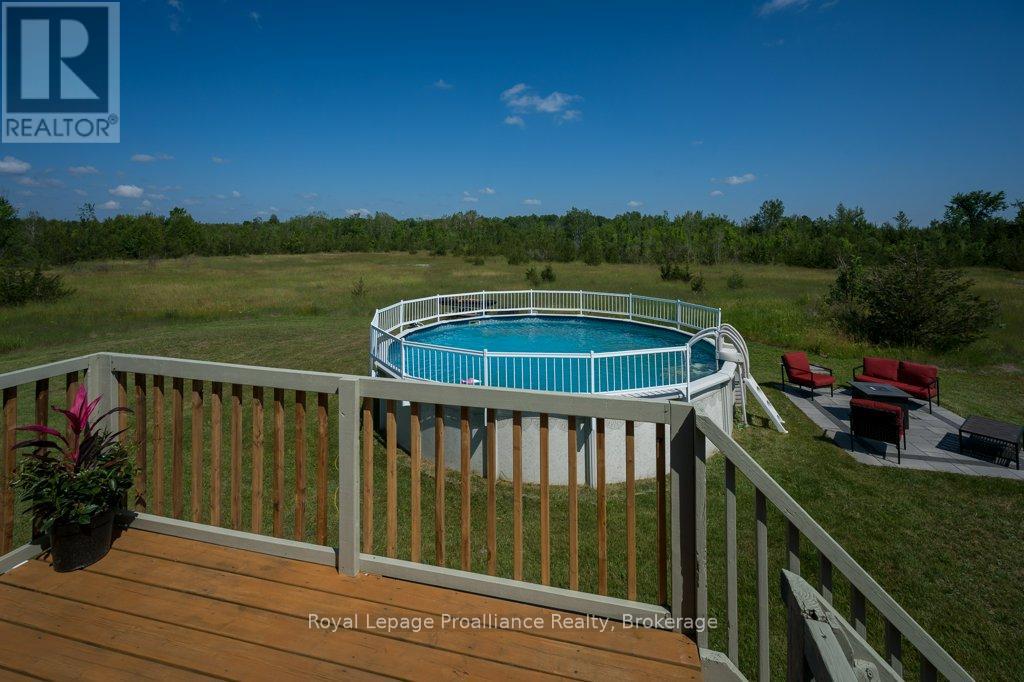 1075 Enright Road Property Photo 4