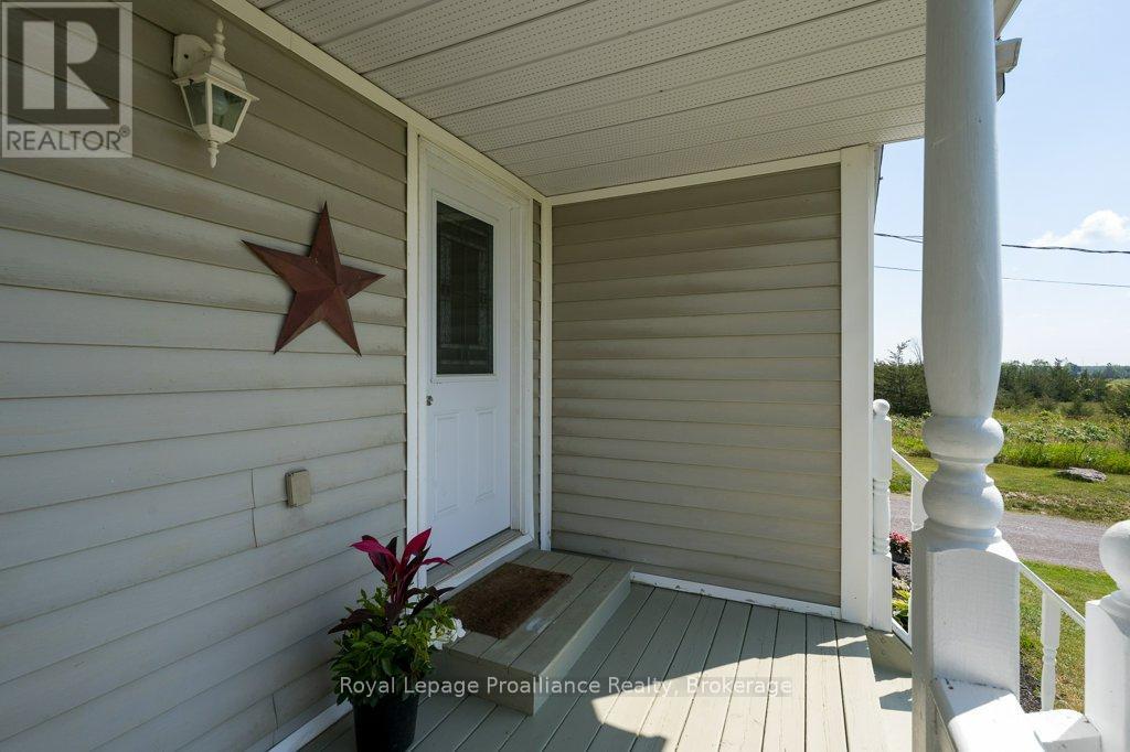 1075 Enright Road Property Photo 8