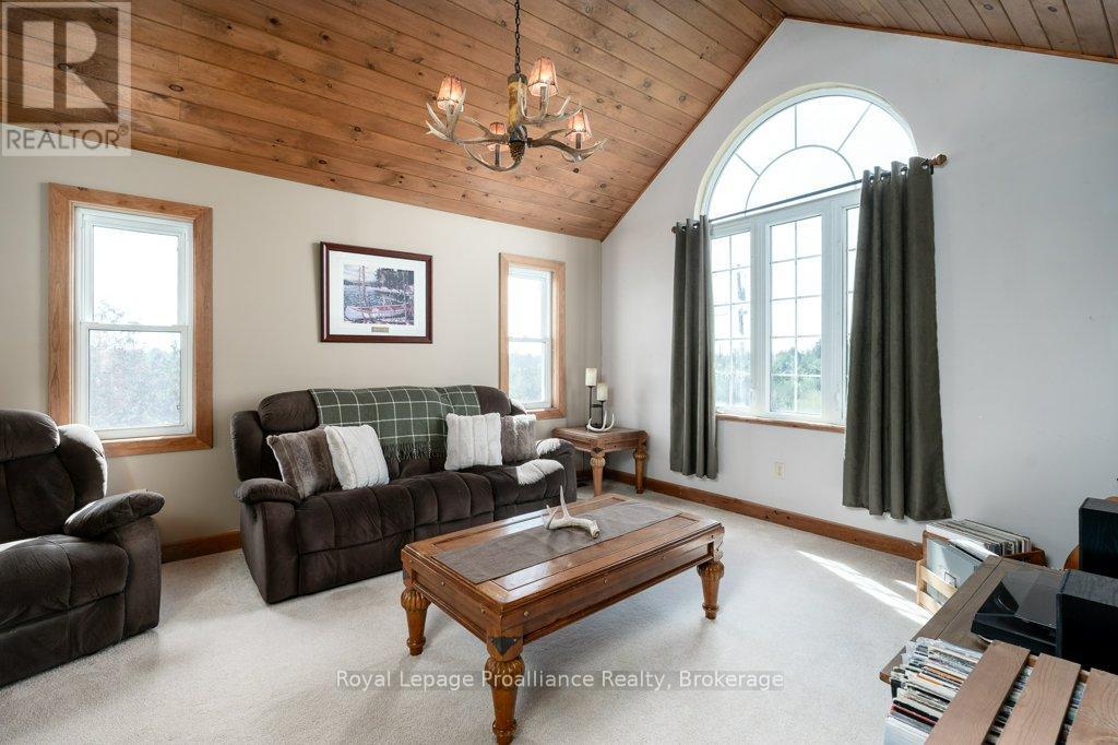 1075 Enright Road Property Photo 10