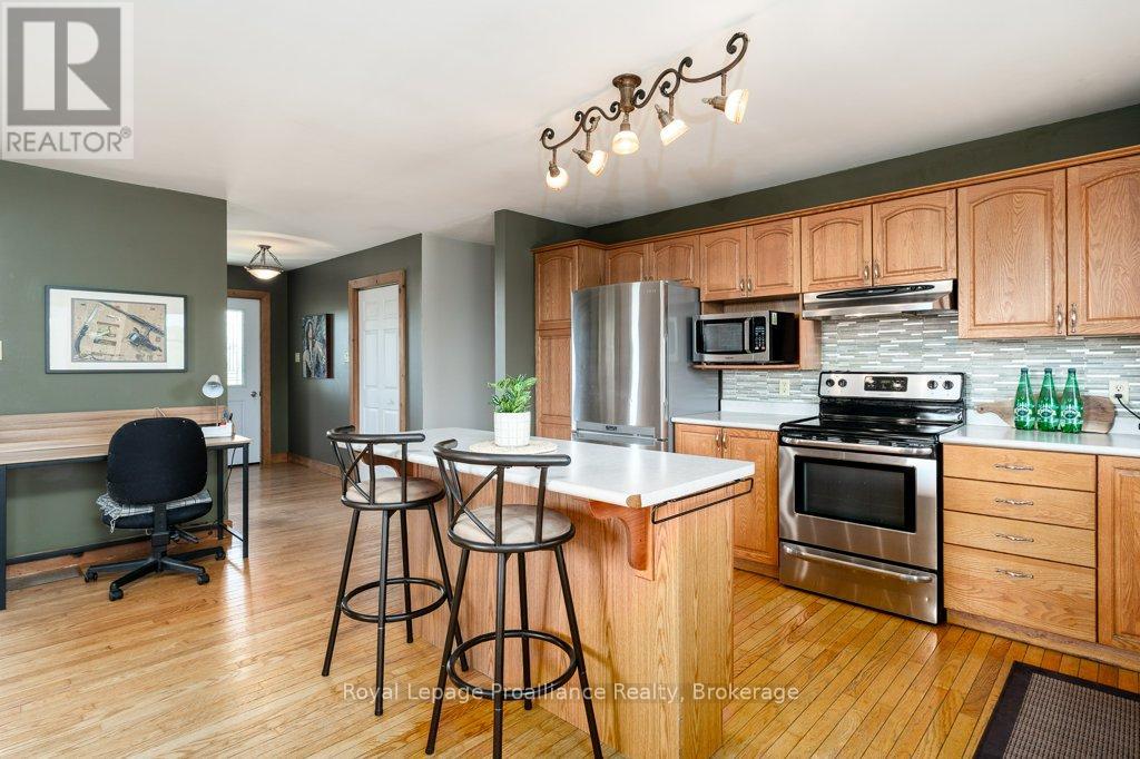 1075 Enright Road Property Photo 15