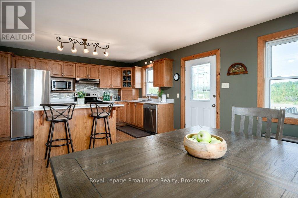 1075 Enright Road Property Photo 19