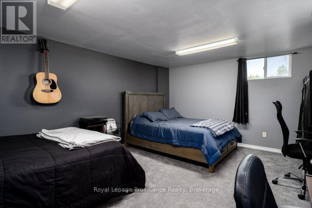 1075 Enright Road Property Photo 30