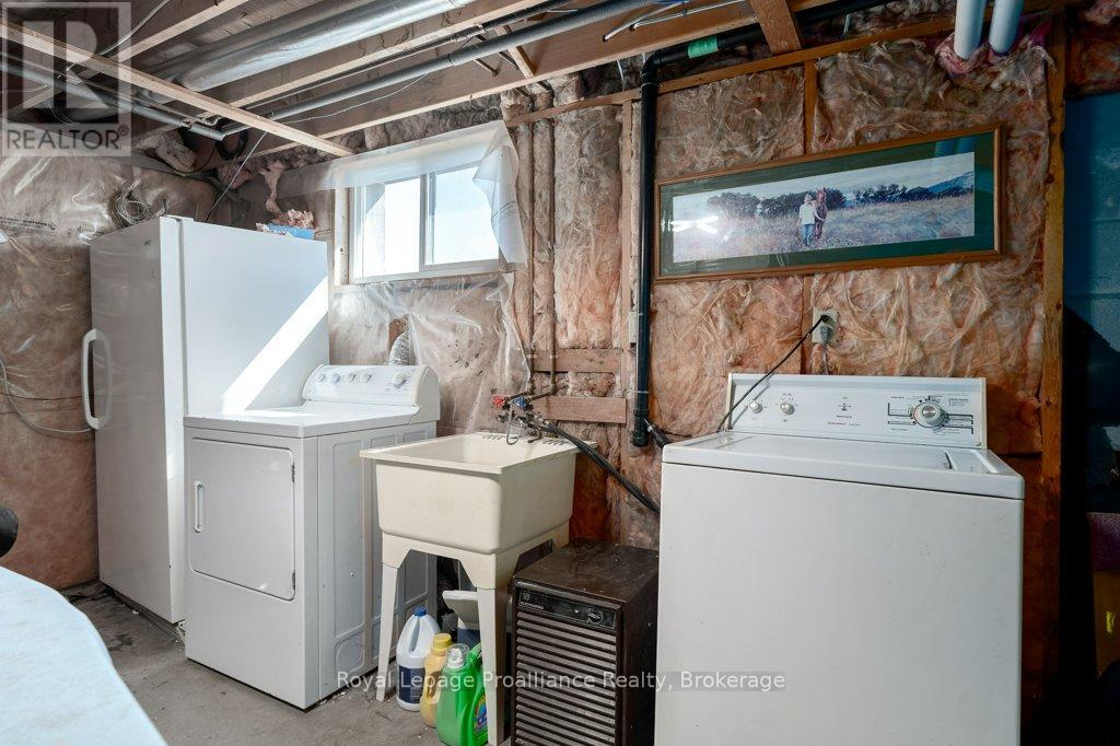 1075 Enright Road Property Photo 34