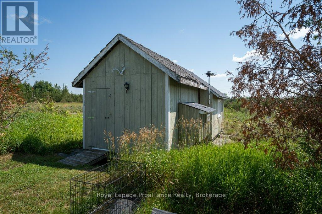 1075 Enright Road Property Photo 35
