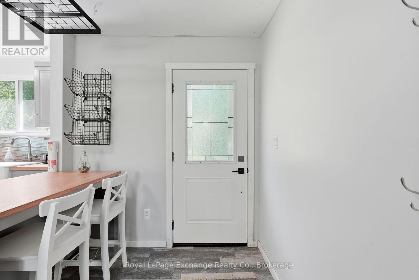 495144 Traverston Road Property Photo 11