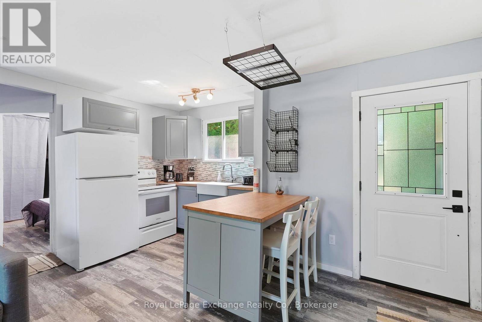 495144 Traverston Road Property Photo 12