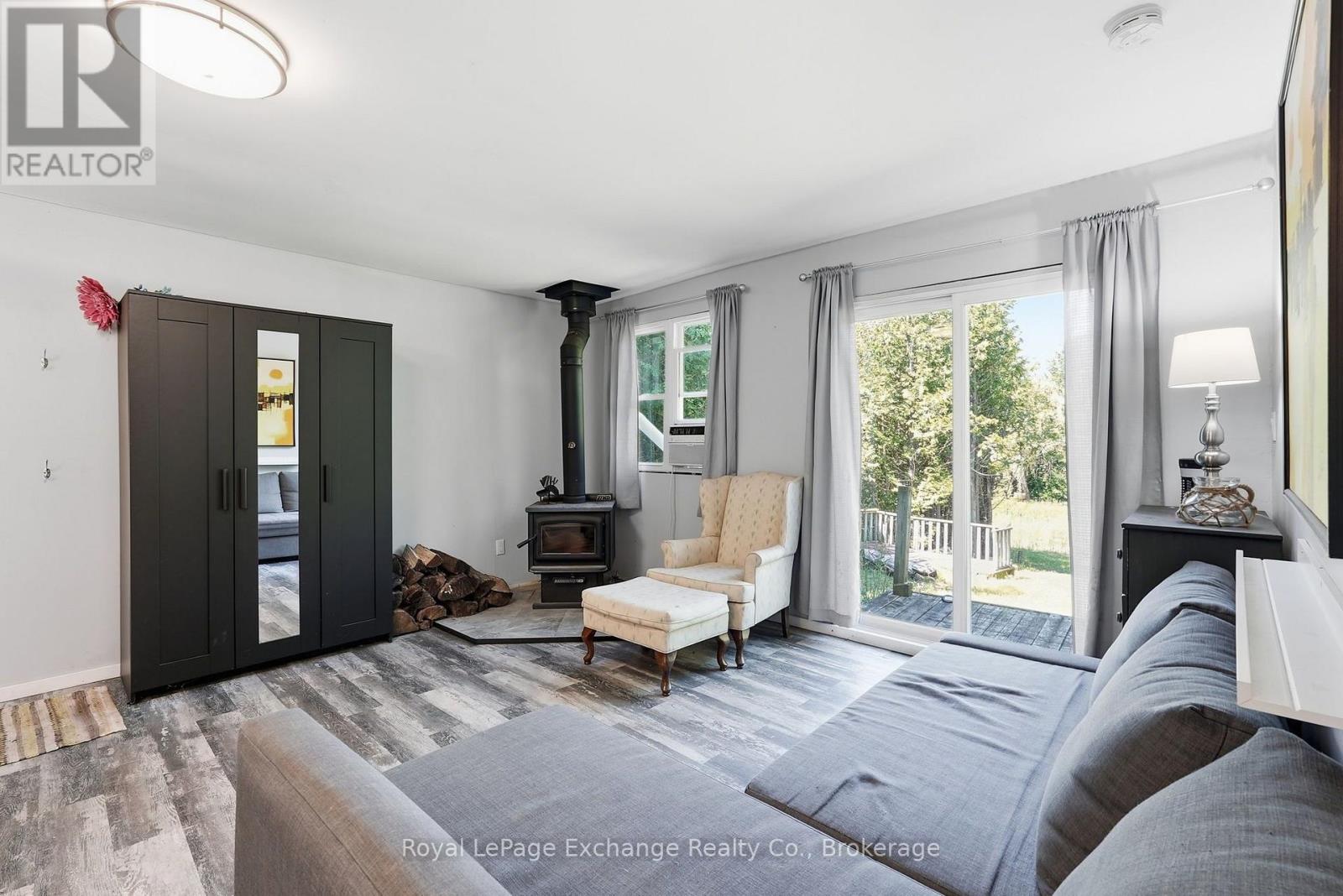 495144 Traverston Road Property Photo 16