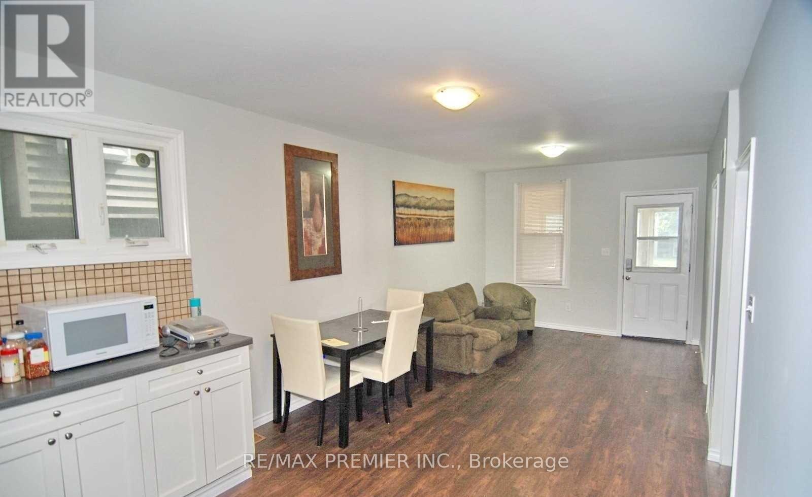 3588 Sandwich Street Property Photo 2