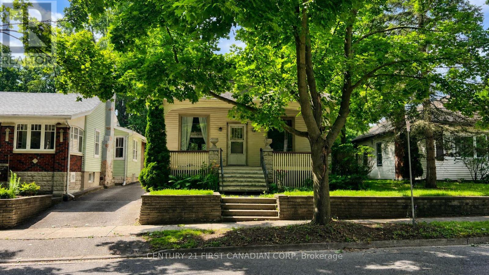 52 BECHER STREET Property Photo 1