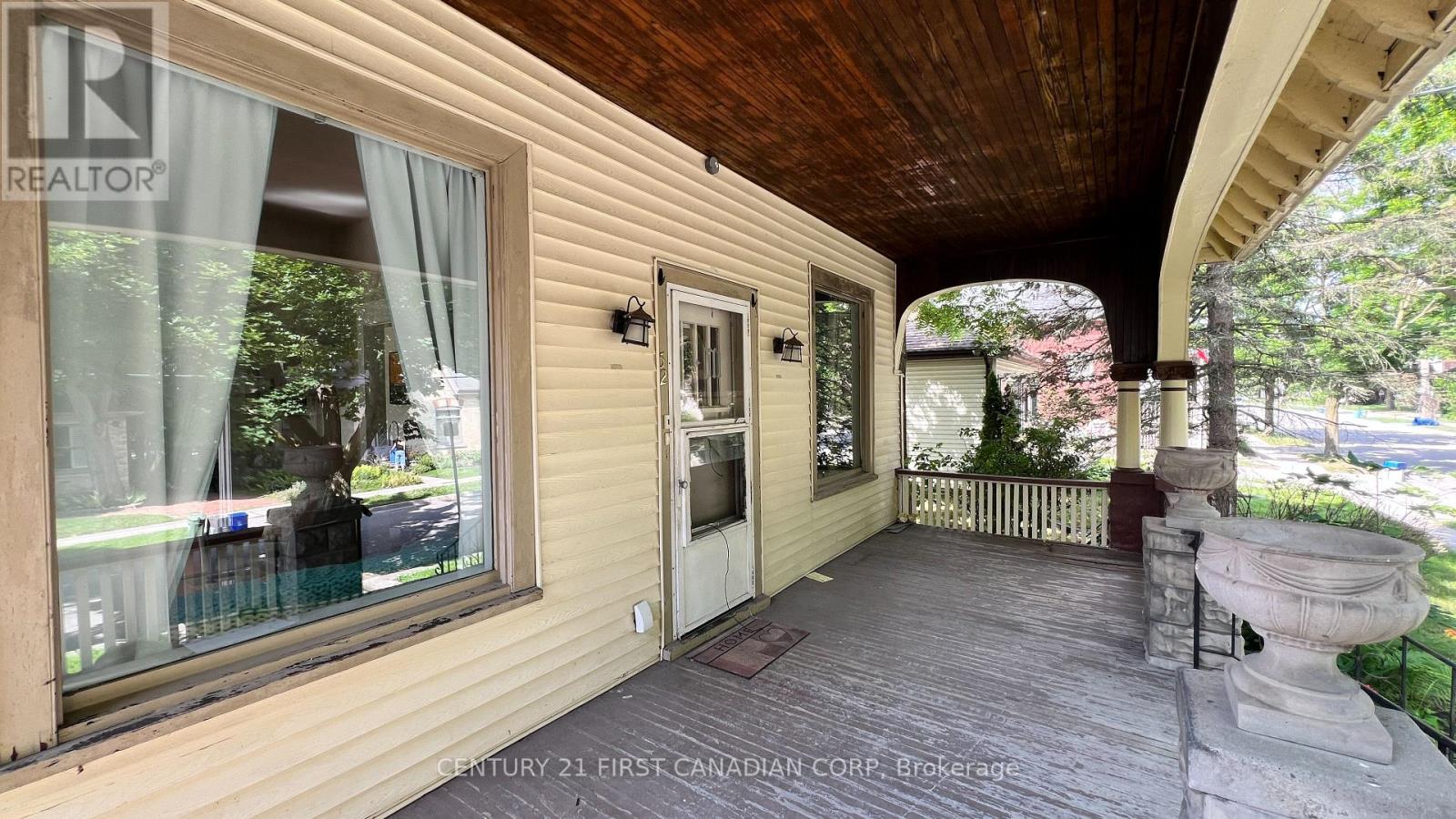 52 Becher Street Property Photo 3