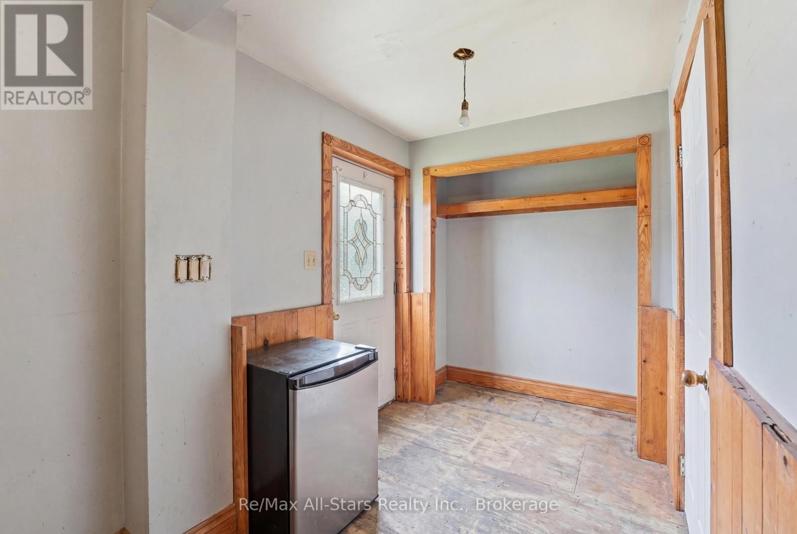 19 Christopher Street Property Photo 21