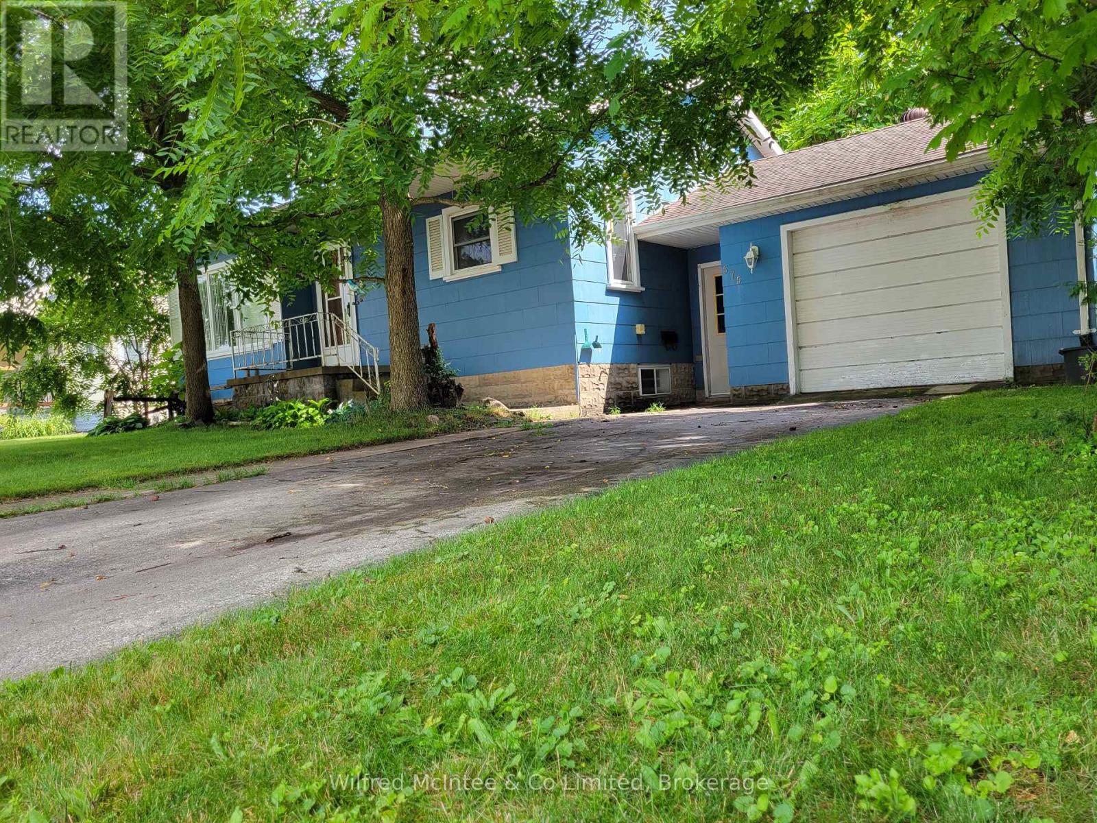 575 11TH STREET Property Photo 1