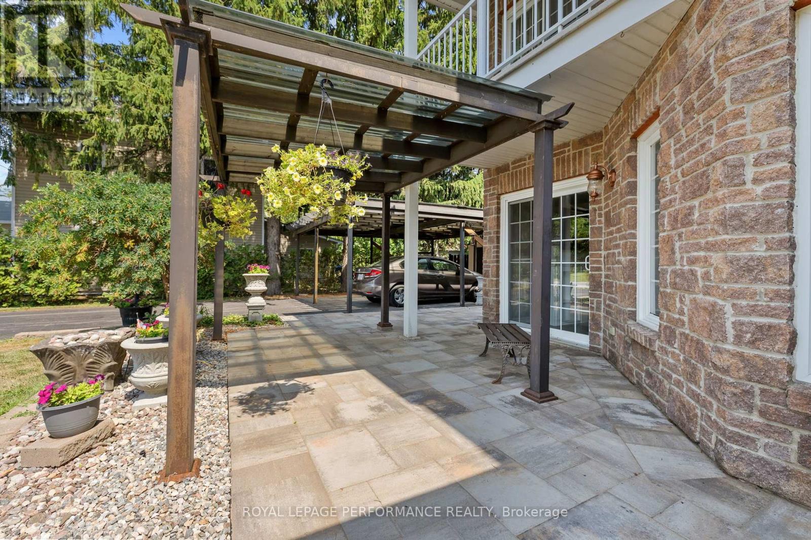 28 Queen Street Property Photo 13