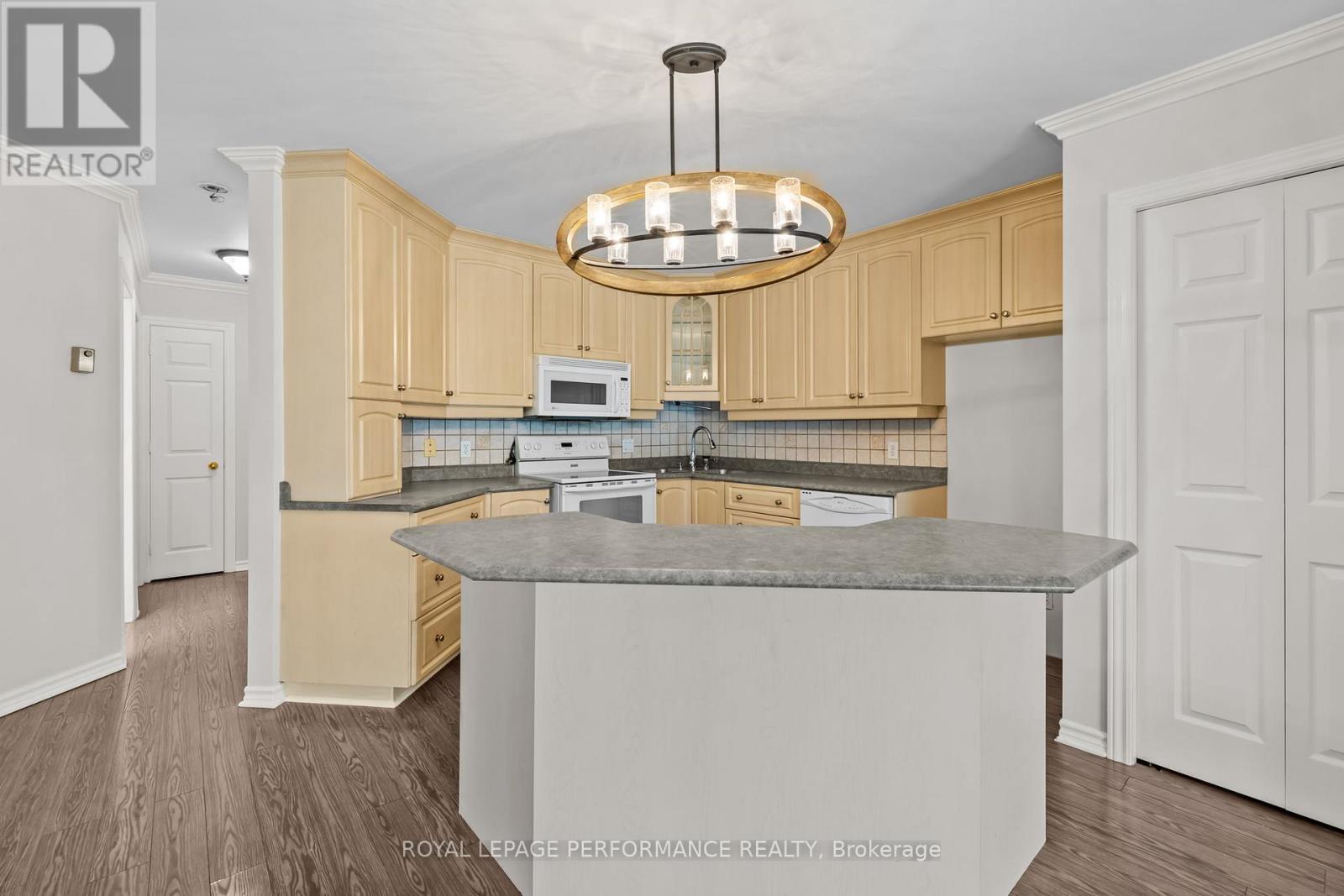 28 Queen Street Property Photo 23