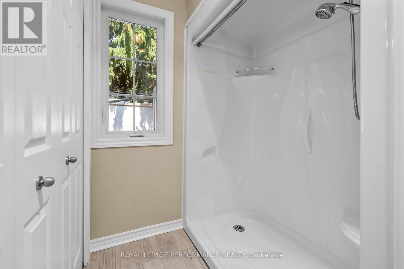 28 Queen Street Property Photo 31