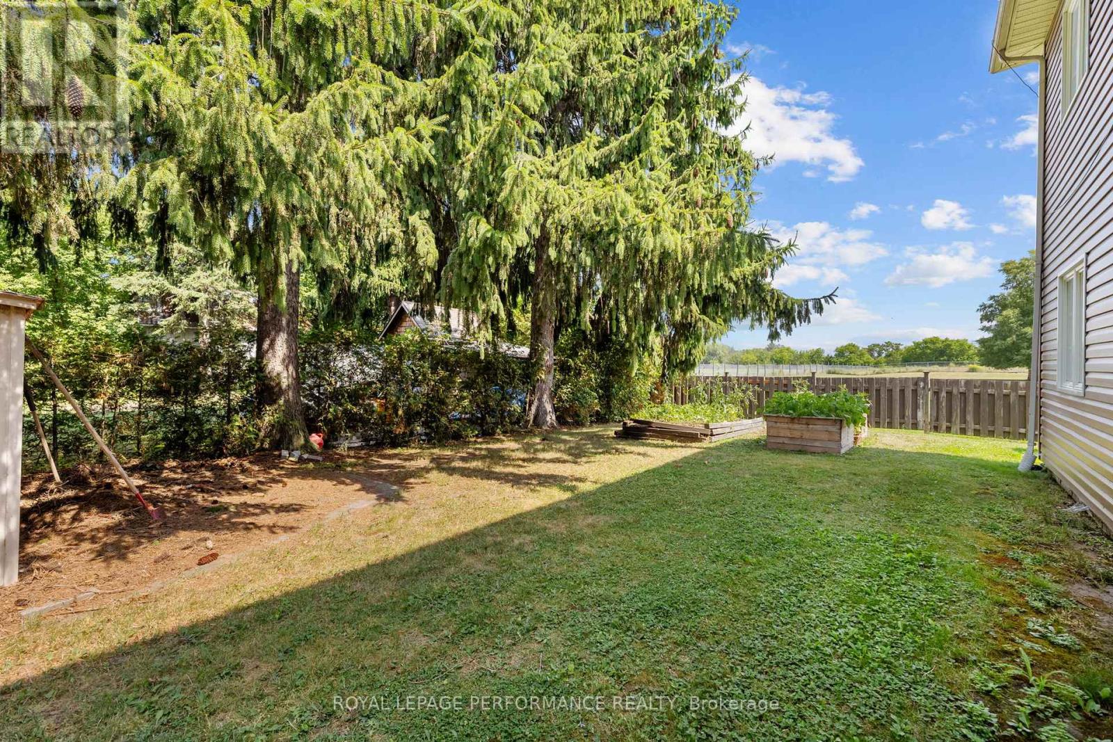 28 Queen Street Property Photo 36