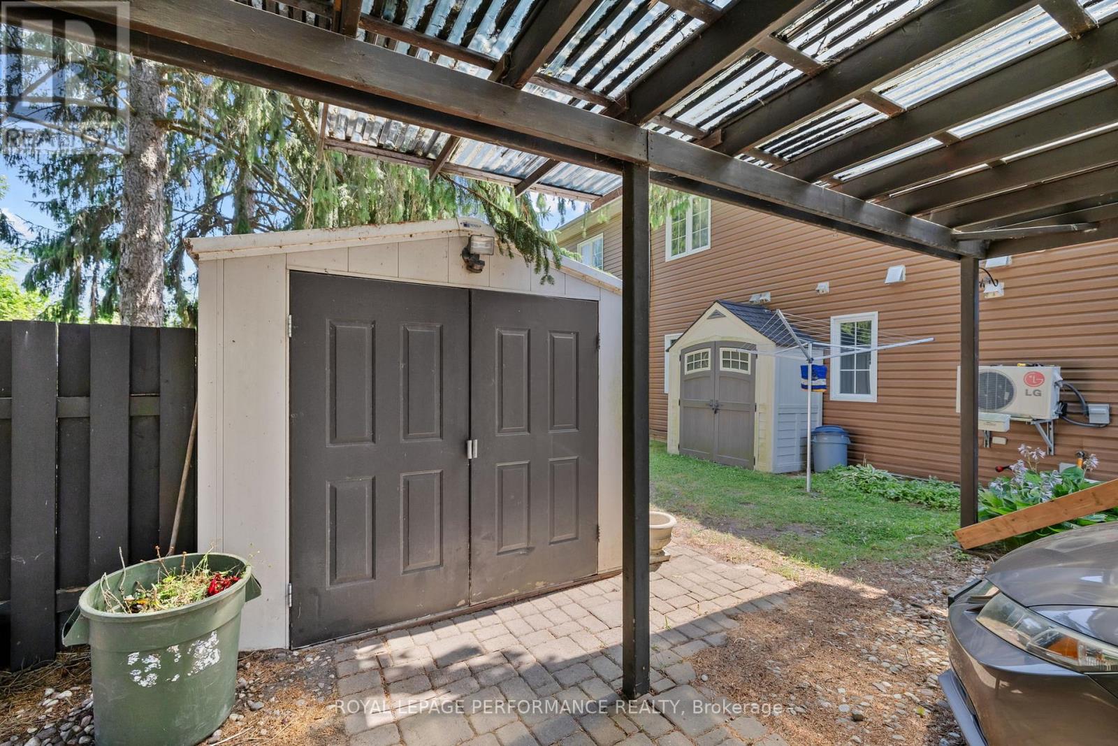 28 Queen Street Property Photo 38