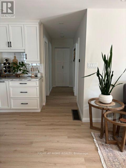 407 King Street Property Photo 6