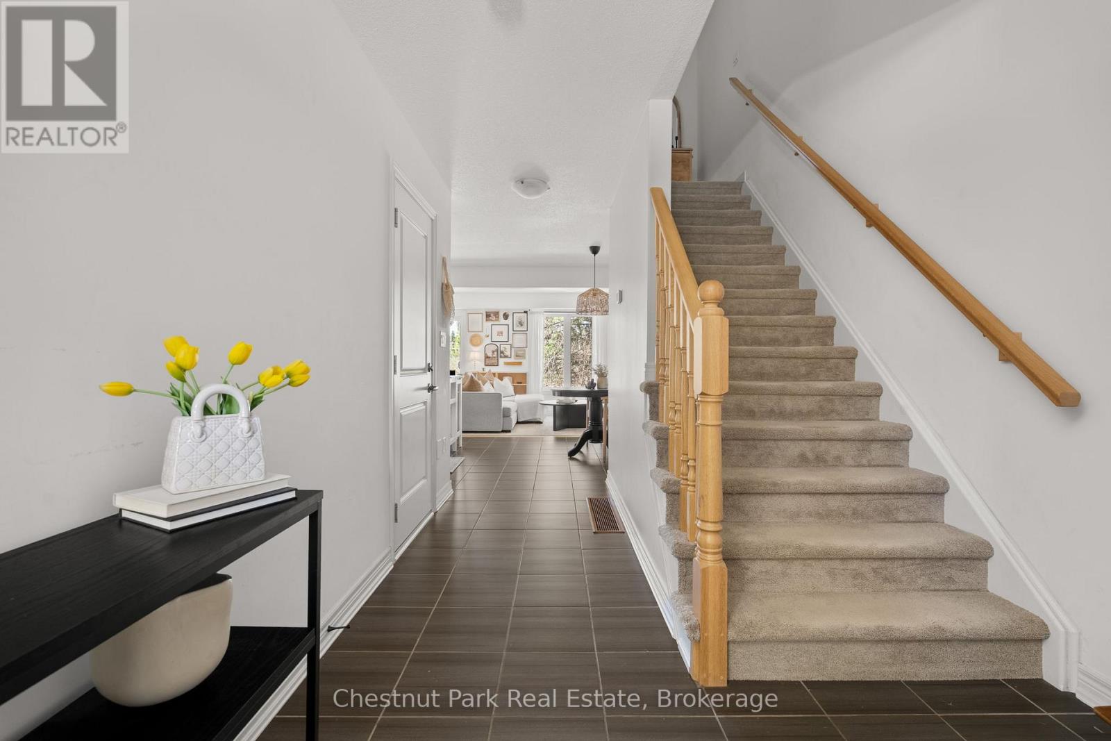 5 Brookside Crossing Property Photo 4