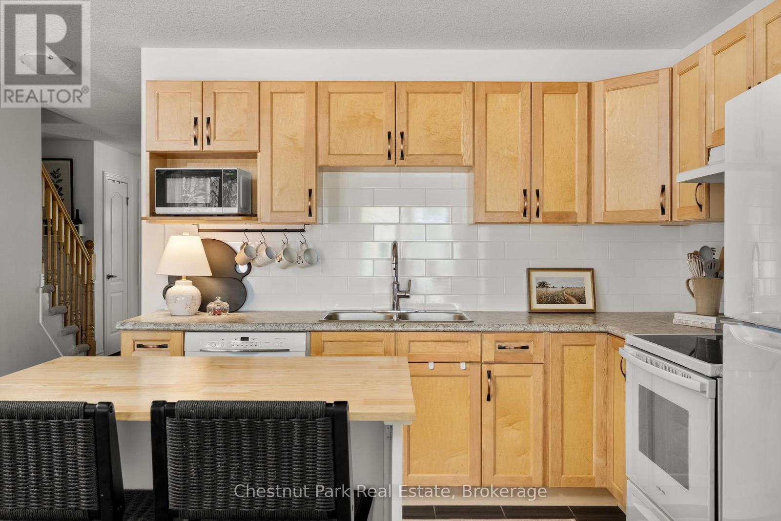 5 Brookside Crossing Property Photo 11