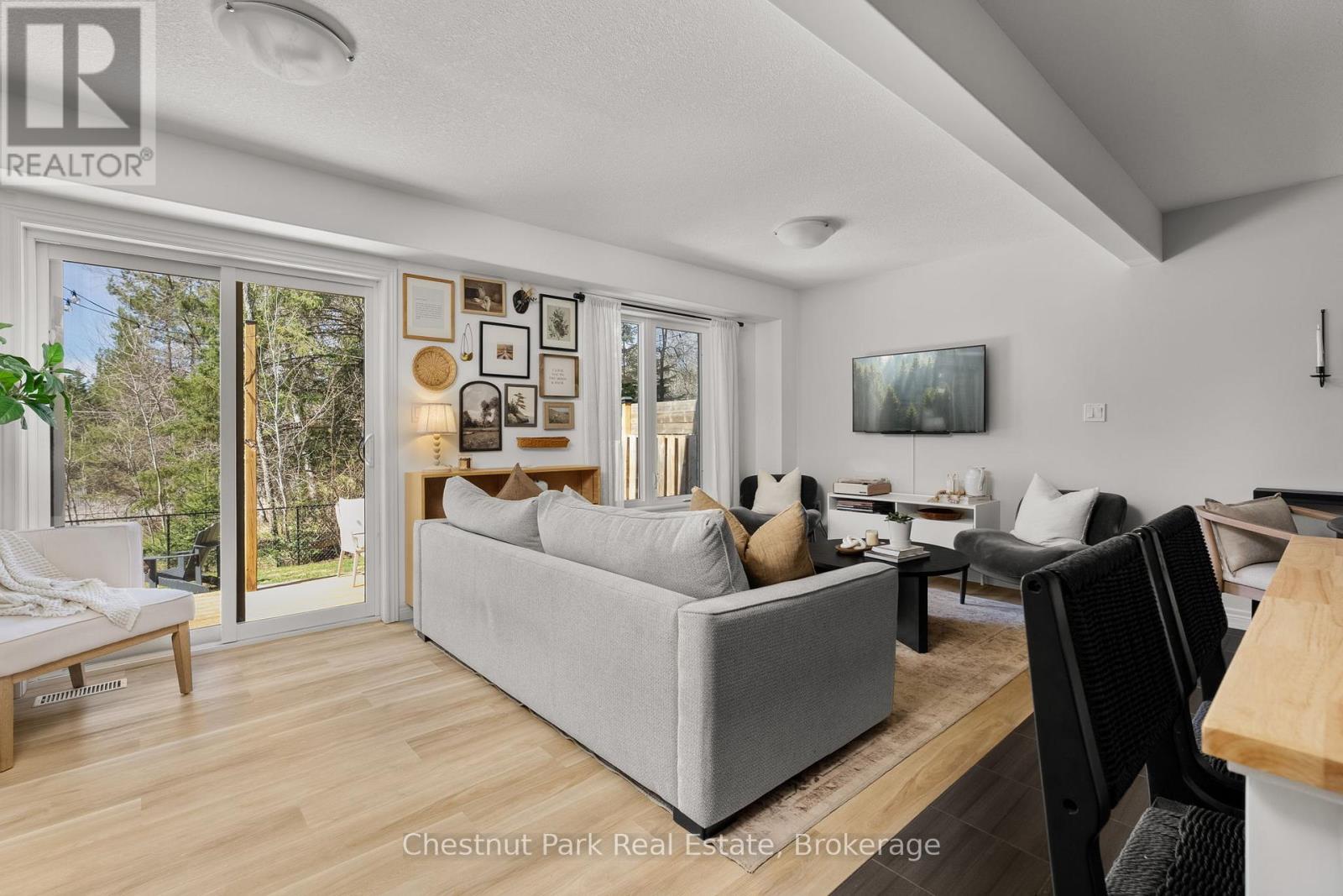 5 Brookside Crossing Property Photo 13