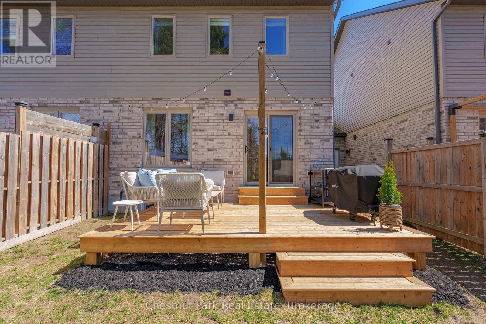 5 Brookside Crossing Property Photo 30
