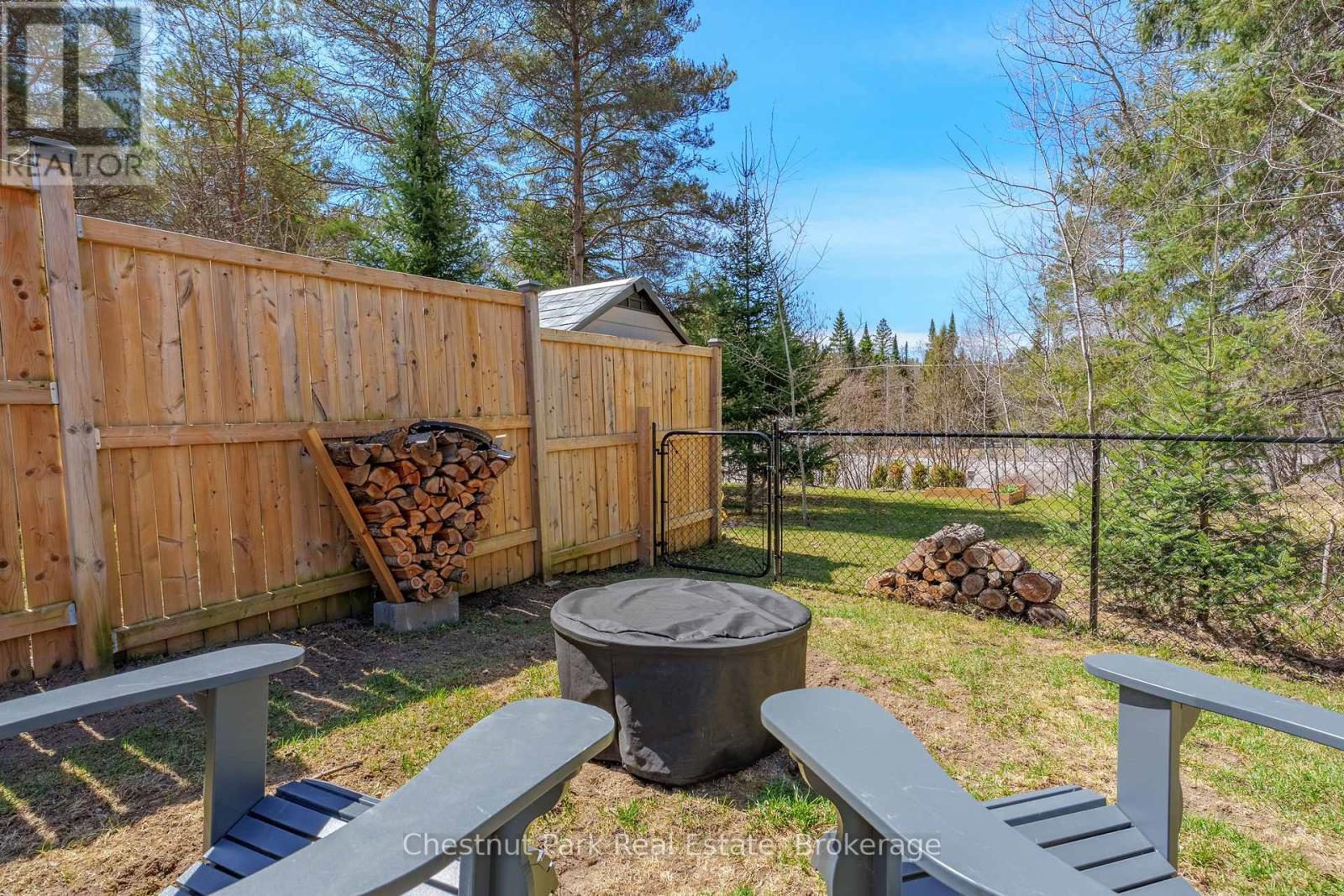 5 Brookside Crossing Property Photo 34