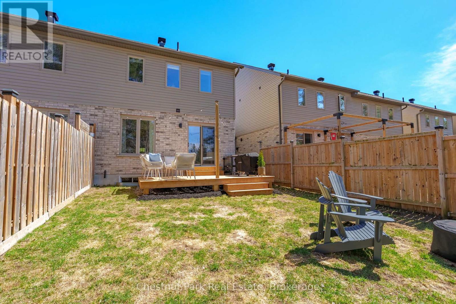 5 Brookside Crossing Property Photo 35