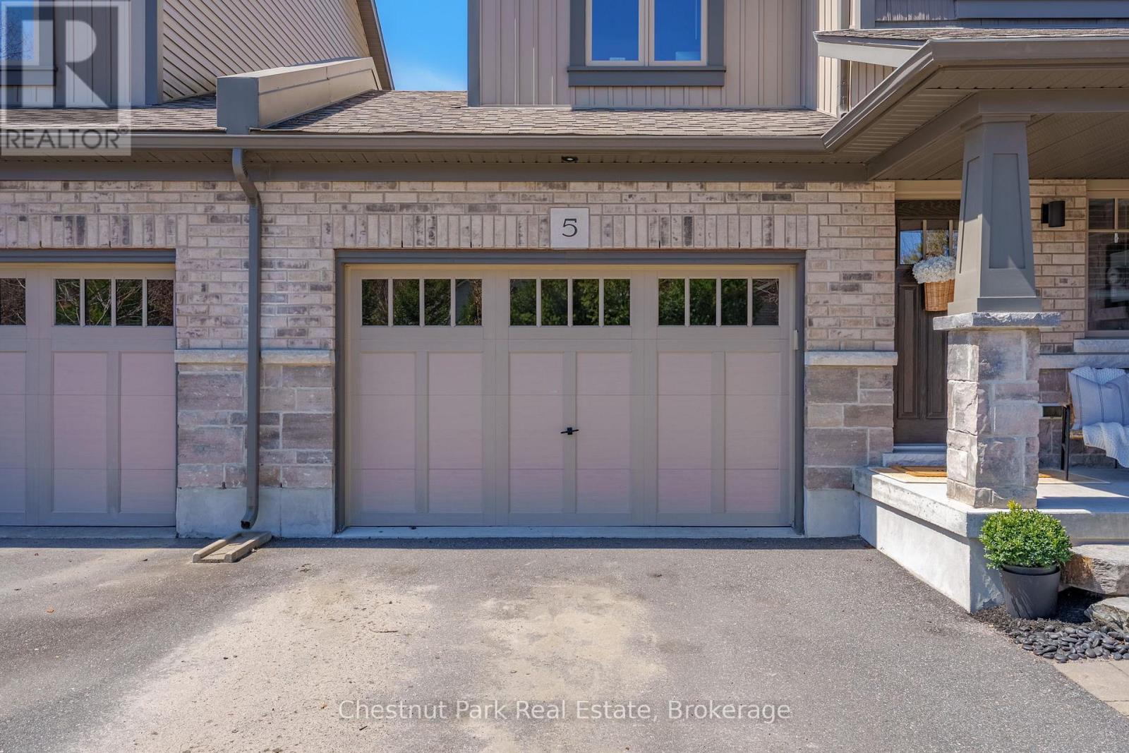 5 Brookside Crossing Property Photo 40