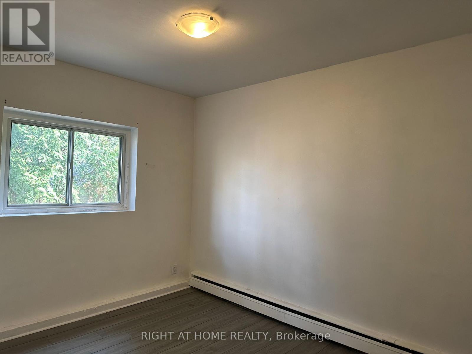 16 - 220 Ashland Avenue Property Photo 8