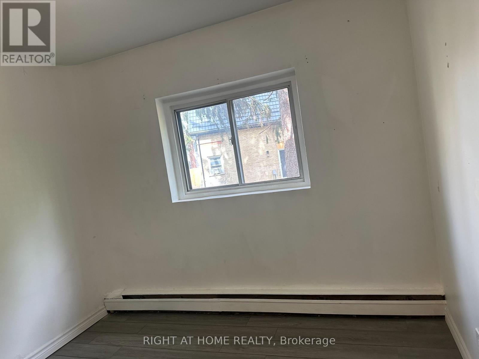16 - 220 Ashland Avenue Property Photo 9