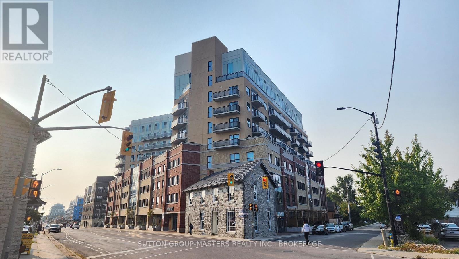 211 - 652 Princess Street Property Photo 1