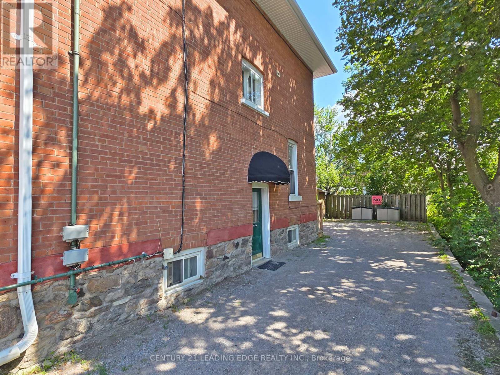 23 Queen Street Property Photo 33