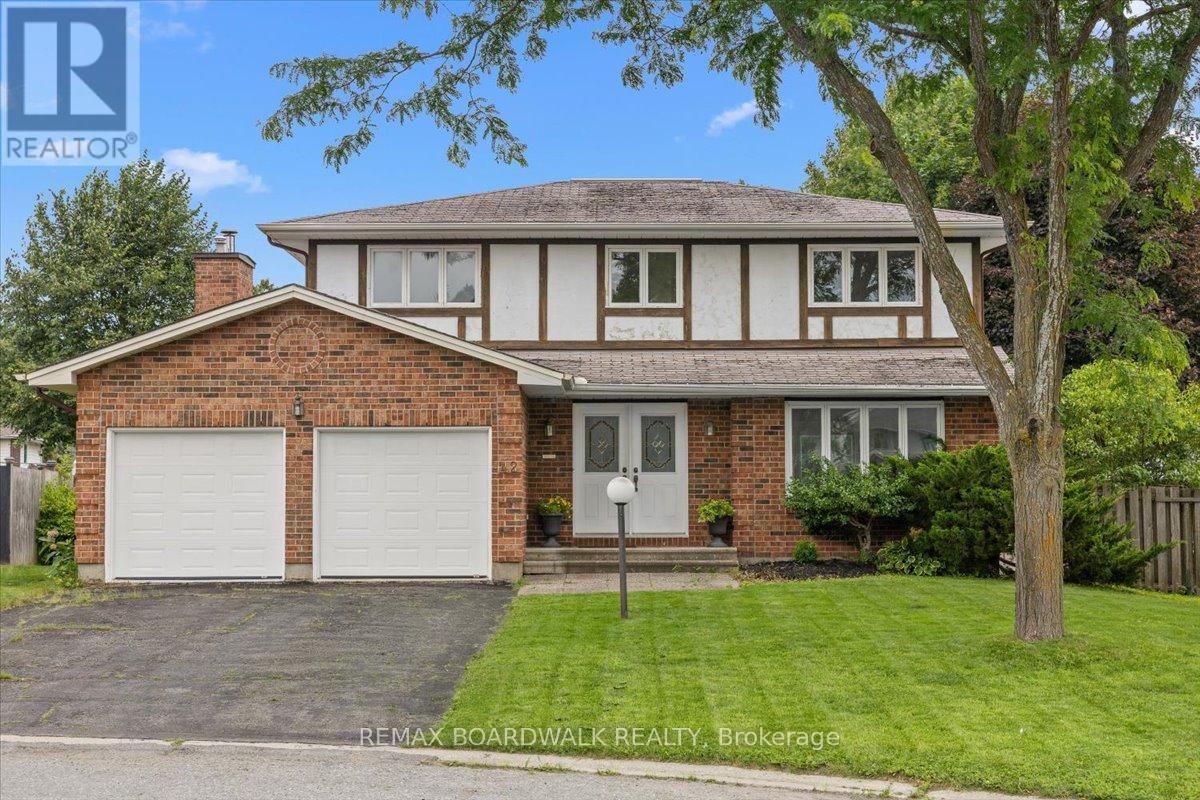 42 PICKWICK DRIVE
