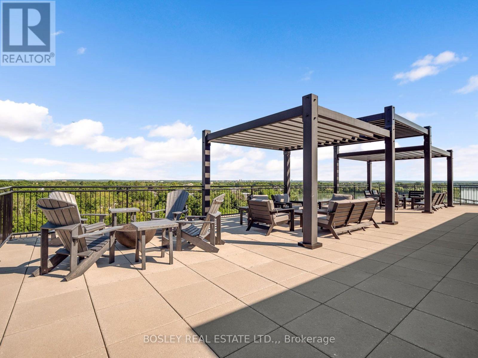 307 - 57 LAKEPORT ROAD