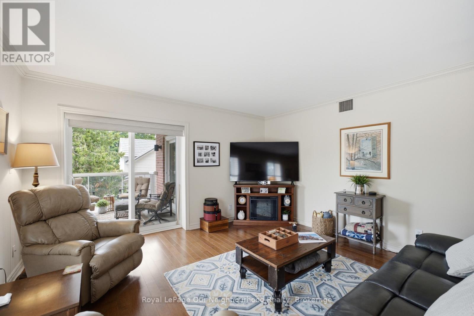 2a - 130 Queen Street Property Photo 20