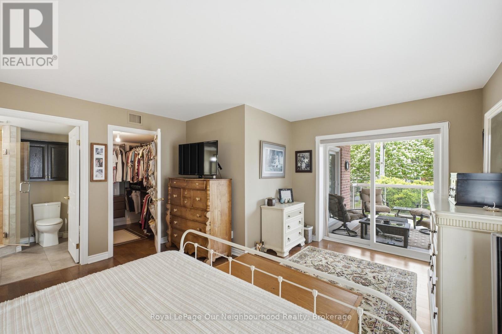 2a - 130 Queen Street Property Photo 26